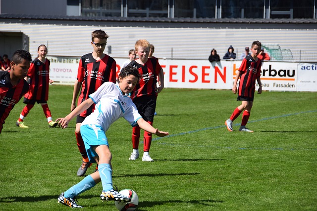 从俱乐部的 从俱乐部的